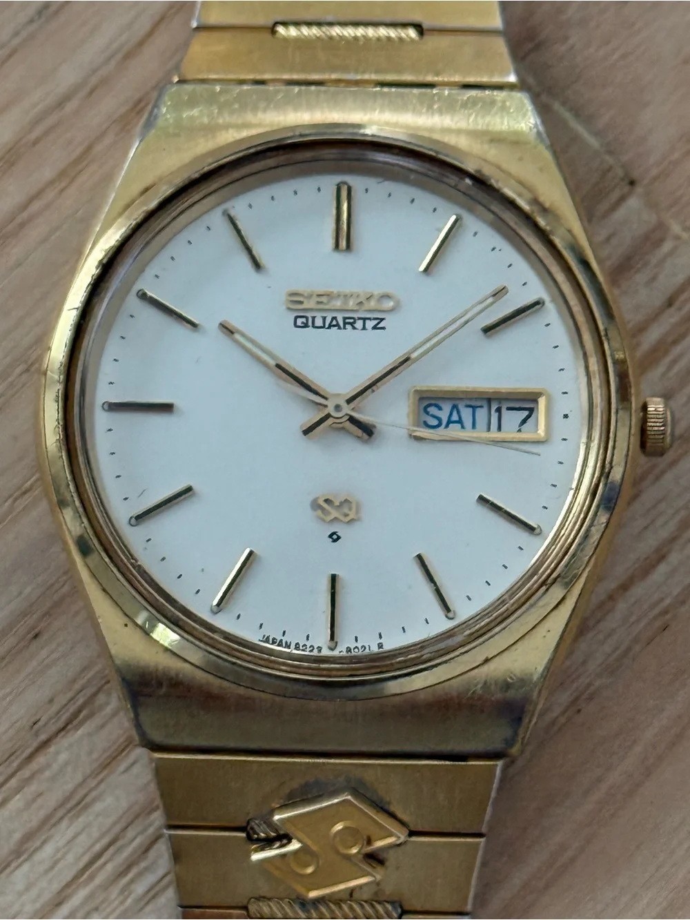 Seiko SQ Vintage Men's Watch Gold Plated Case Bracelet White Dial Date Window